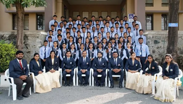 Deccan Maratha Jr. College's Class XII batch of 2019-20 with their teachers